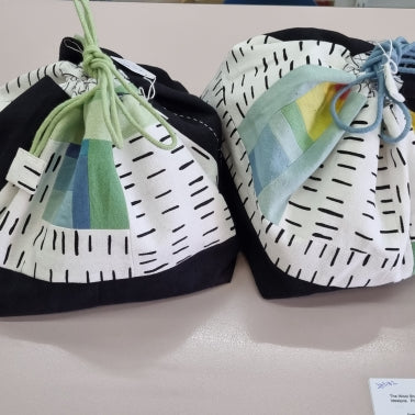 CATHY’S SMALL DRAWSTRING BAG