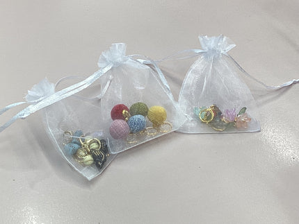 Stitch markers