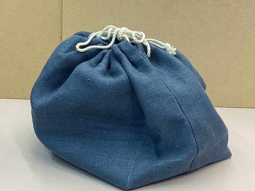 DRAWSTRING BAG. Small, Extra small.