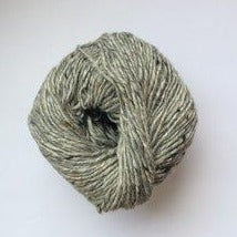 Irish Tweed in 8ply, 70% Wool 30% Mohair, 110 meters per 50g (Silver Bell)